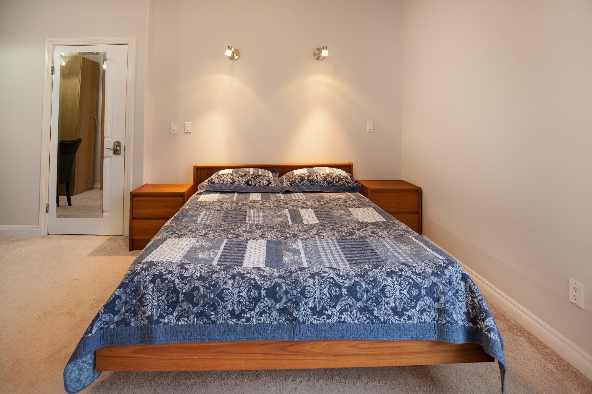 Rant And Roar B&B Saskatoon Bagian luar foto